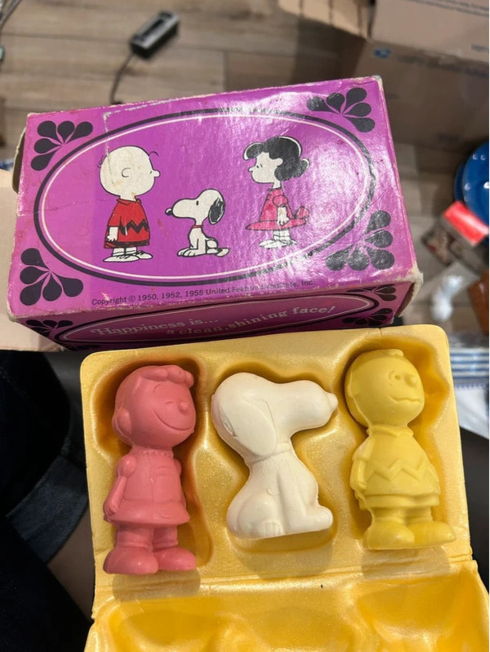 Vintage Original 1970 Avon Peanuts Gang Soap Charlie Brown Snoopy Lucy Set